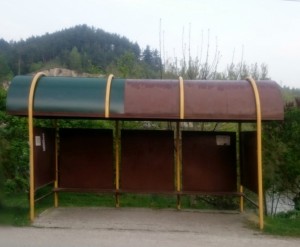 3.5.2016_Nove plechy na zastavke (3) (1280x720)